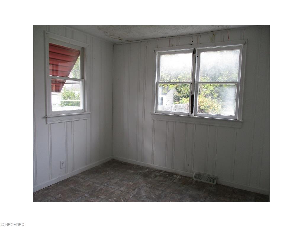 1779 E 33rd, Lorain, OH 44055 photo 8