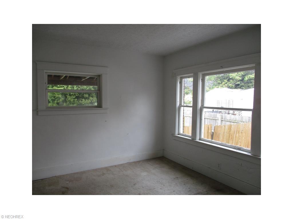 1779 E 33rd, Lorain, OH 44055 photo 5