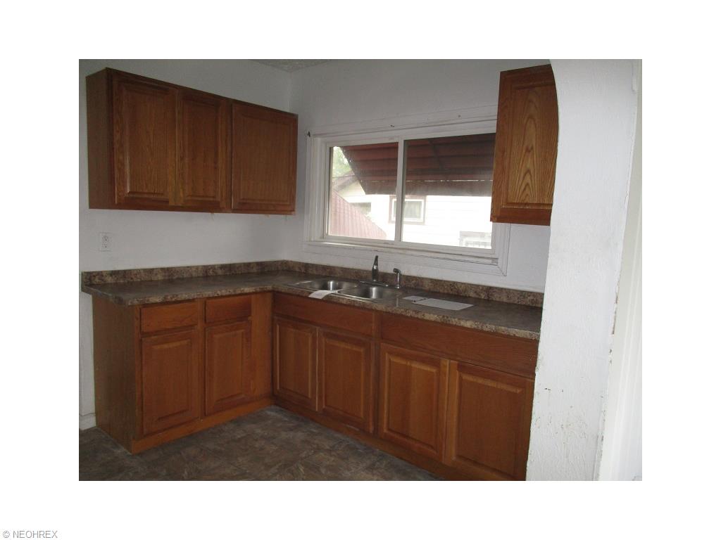 1779 E 33rd, Lorain, OH 44055 photo 7