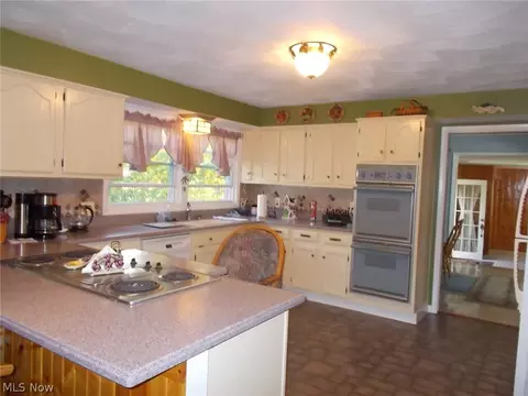 7175 Oberlin Rd, Elyria, OH 44035 photo 3