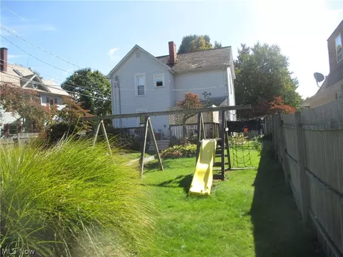 609 E 3rd St, Dover, OH 44622 photo 9