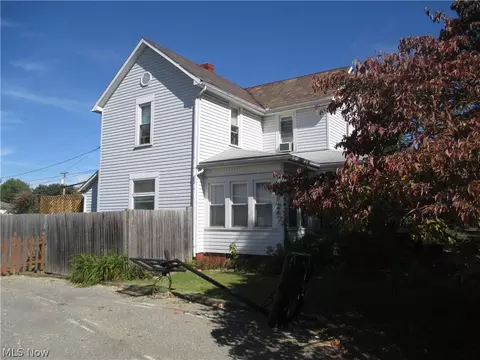 609 E 3rd St, Dover, OH 44622 photo 7