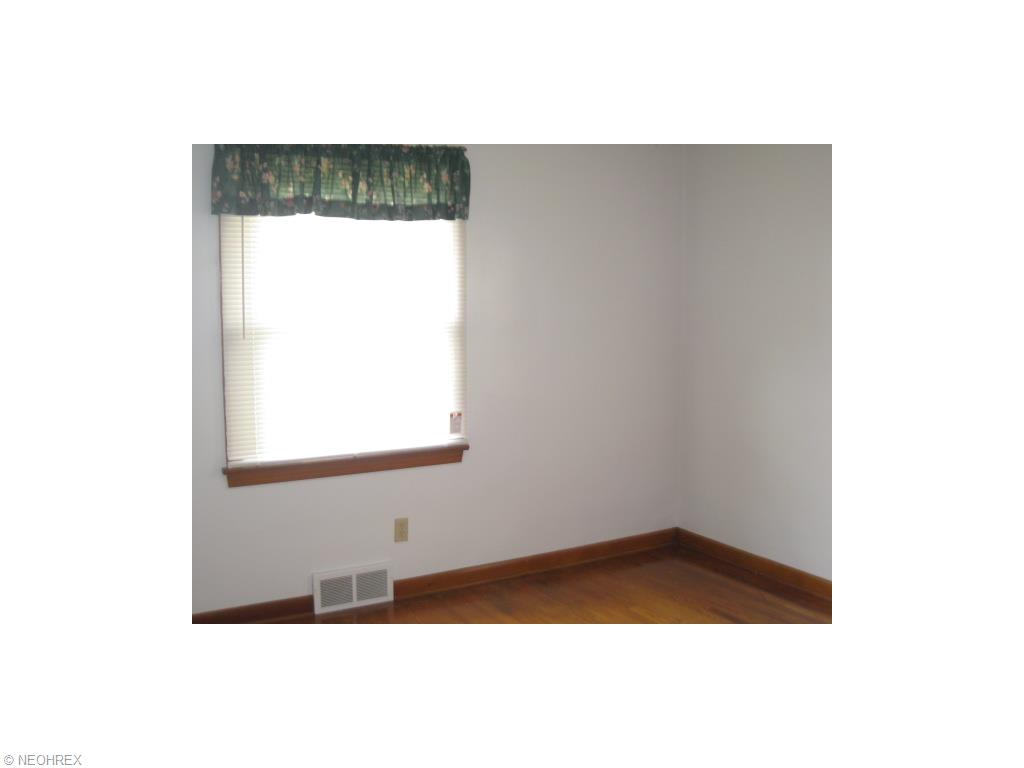 196 Maple Dr, Boardman, OH 44512 photo 7