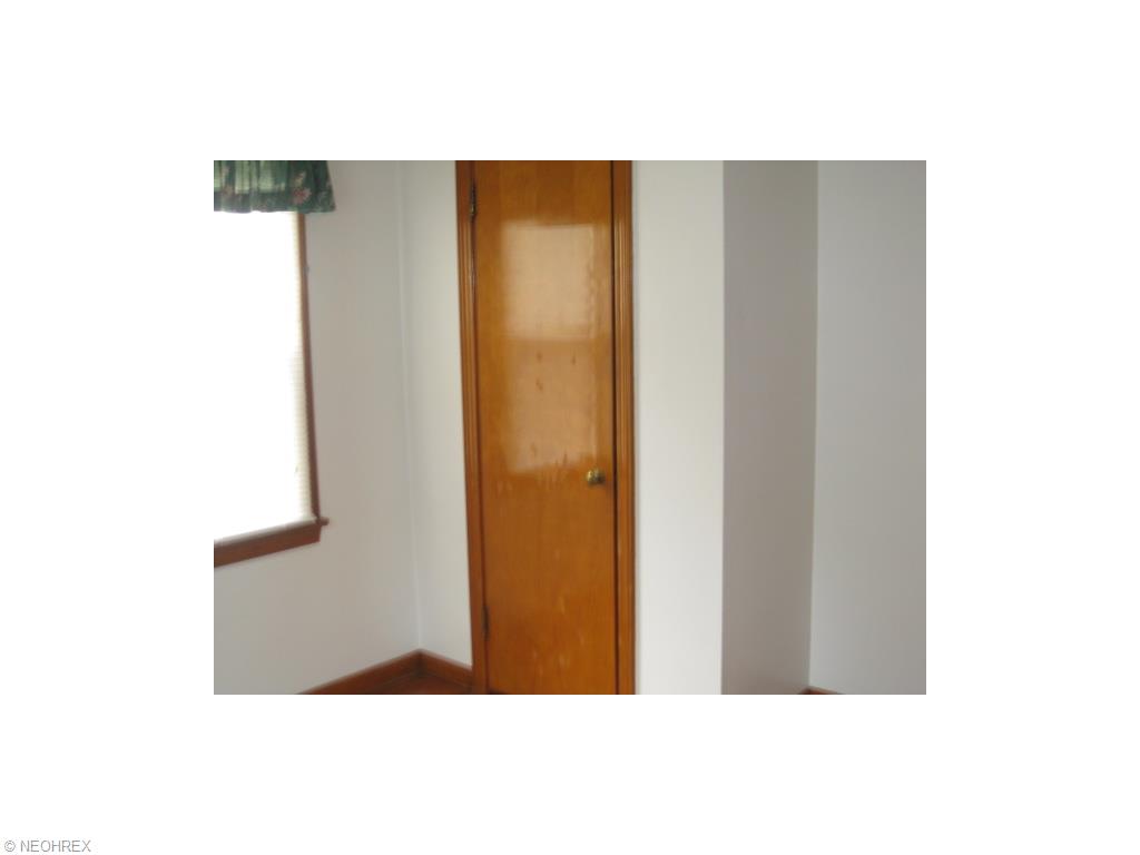 196 Maple Dr, Boardman, OH 44512 photo 8