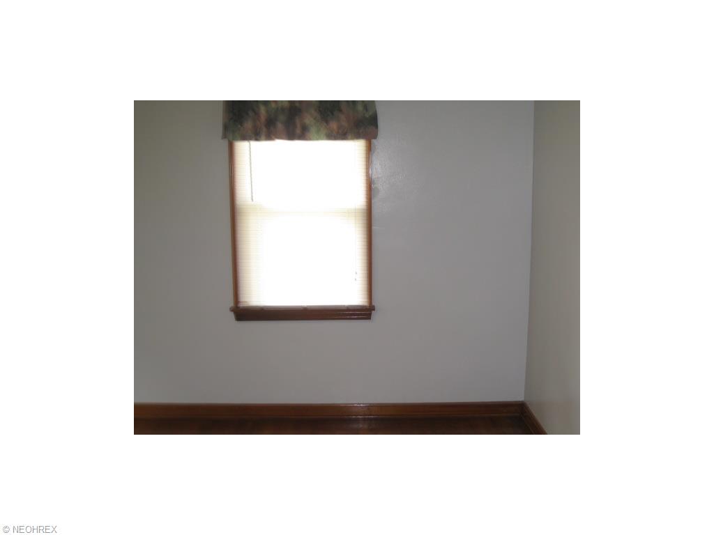 196 Maple Dr, Boardman, OH 44512 photo 9