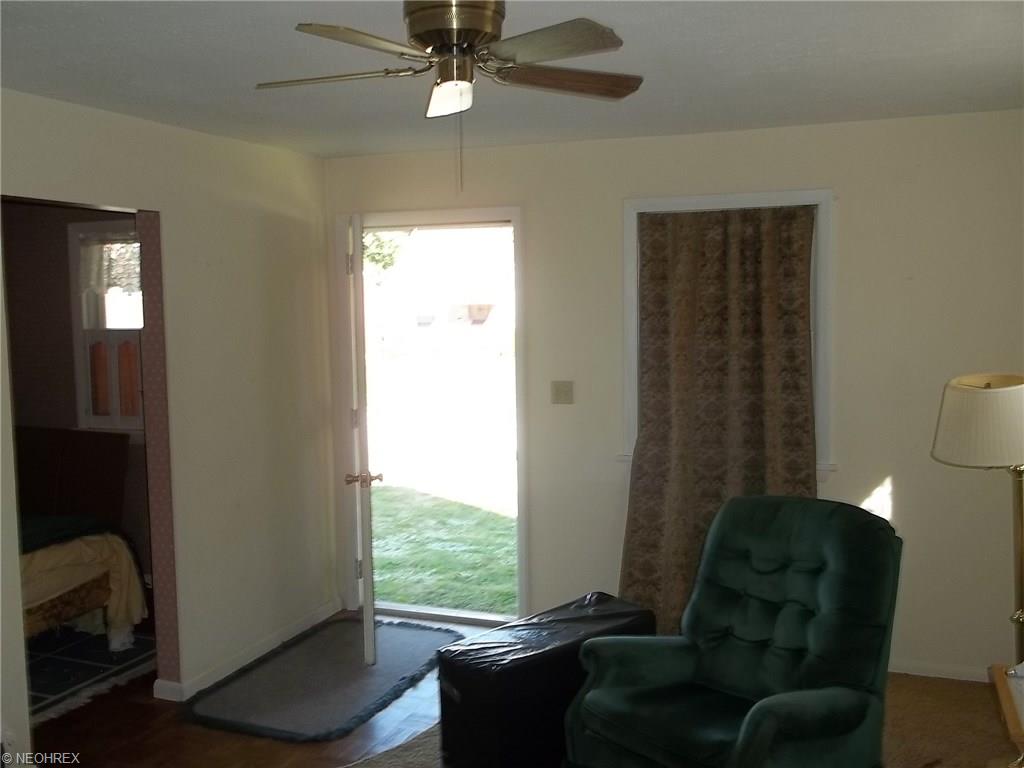 862 E 212 St, Euclid, OH 44119 photo 8