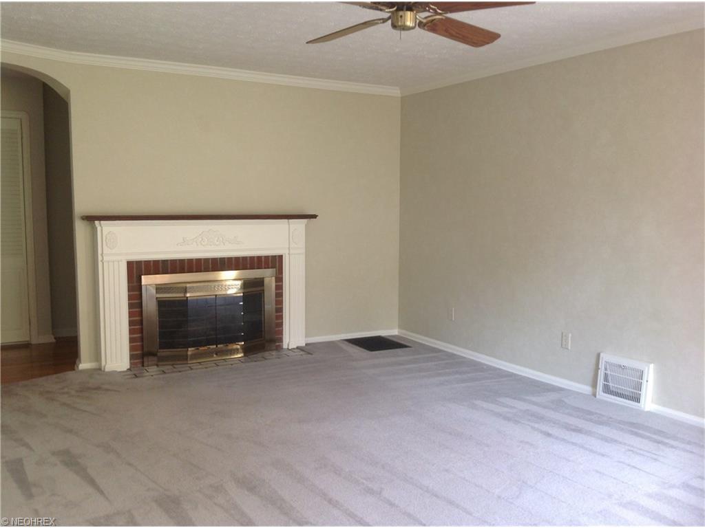 200 Fullerton Rd, Elyria, OH 44035 photo 11