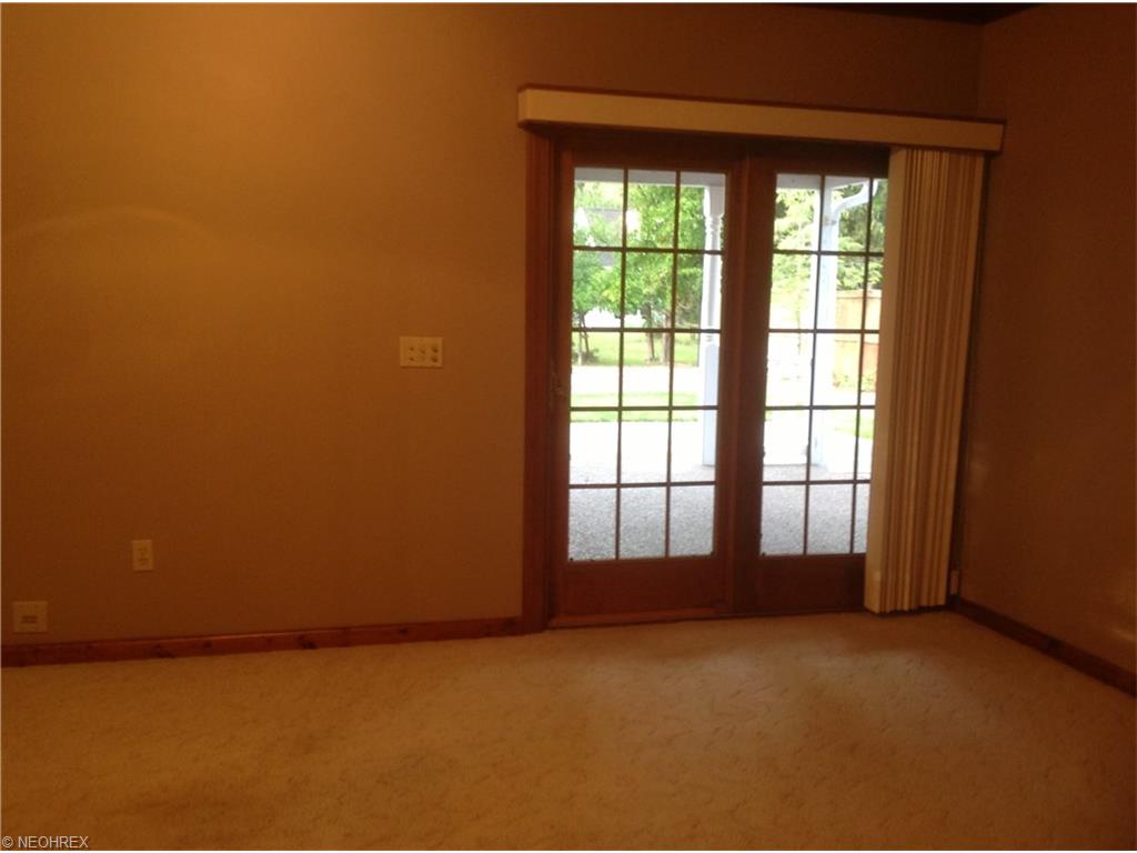 200 Fullerton Rd, Elyria, OH 44035 photo 13