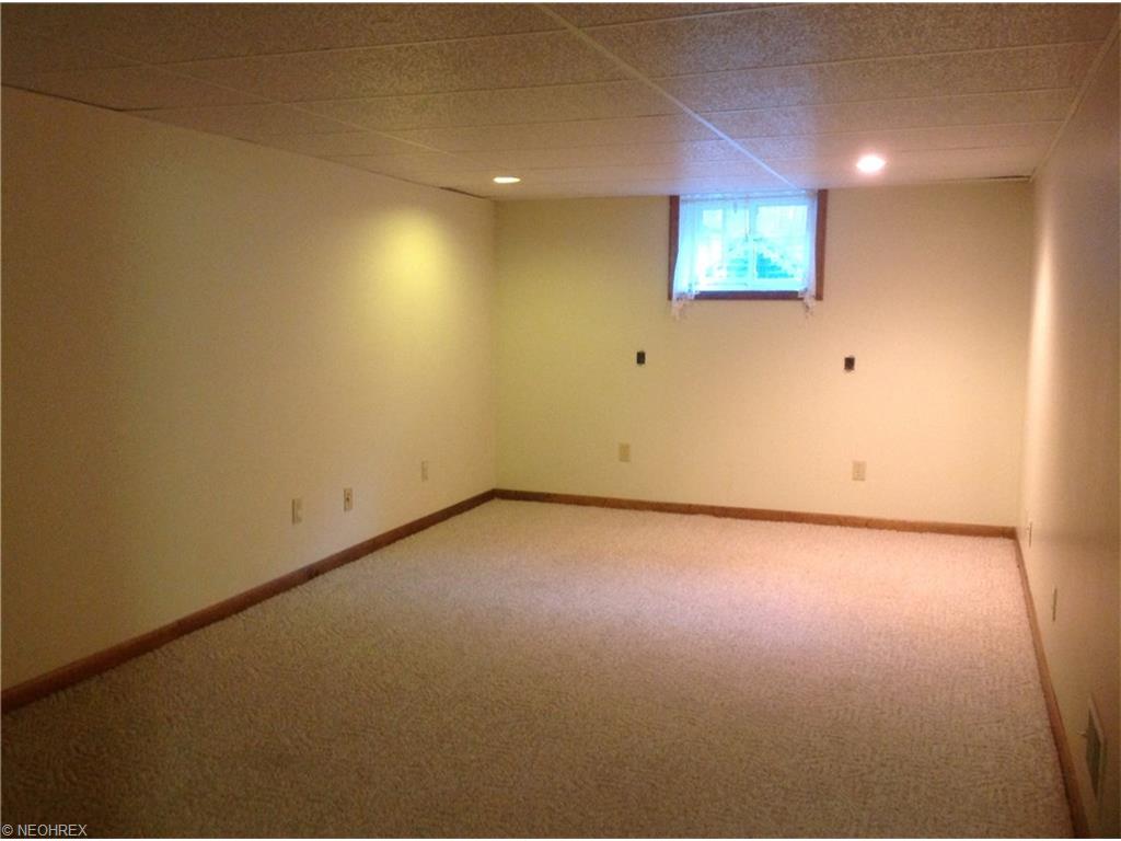 200 Fullerton Rd, Elyria, OH 44035 photo 22
