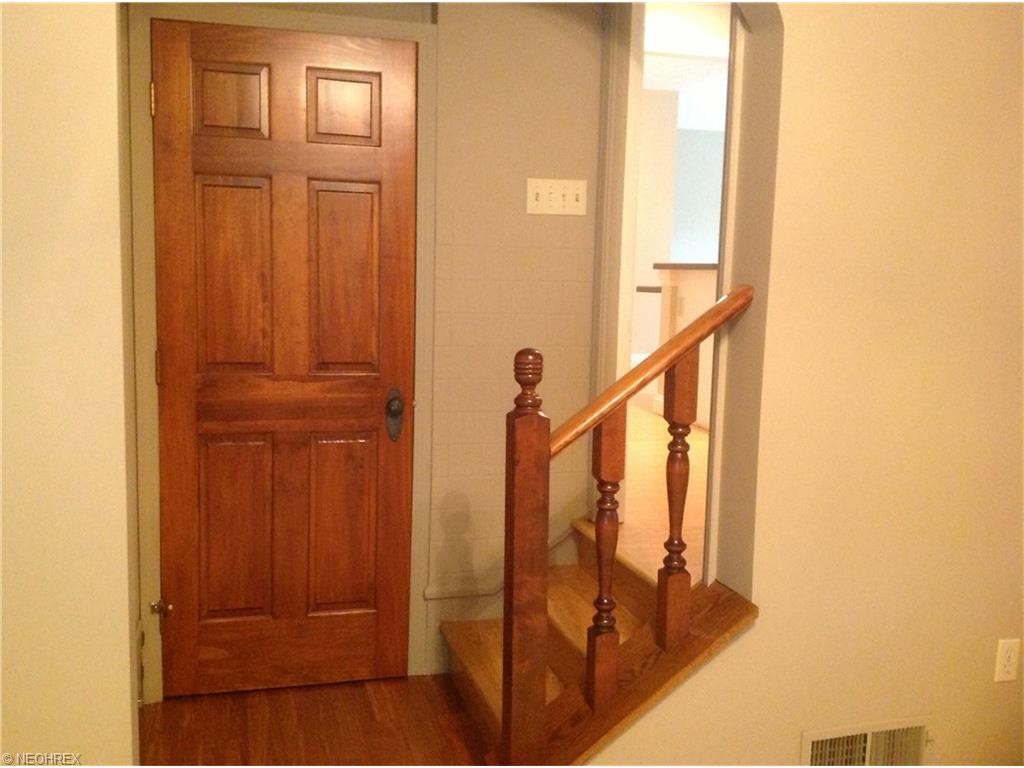 200 Fullerton Rd, Elyria, OH 44035 photo 14