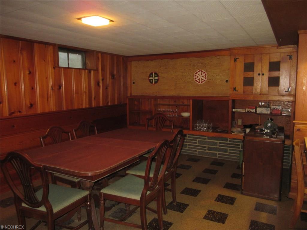 6911 Ackley Rd, Parma, OH 44129 photo 14