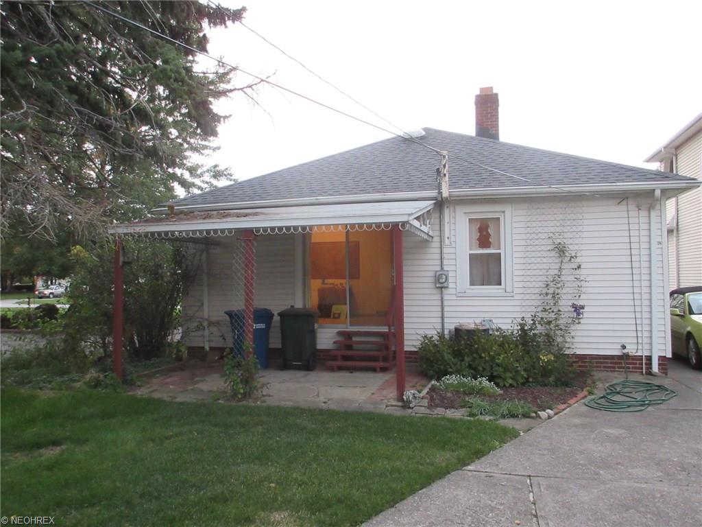 6911 Ackley Rd, Parma, OH 44129 photo 2