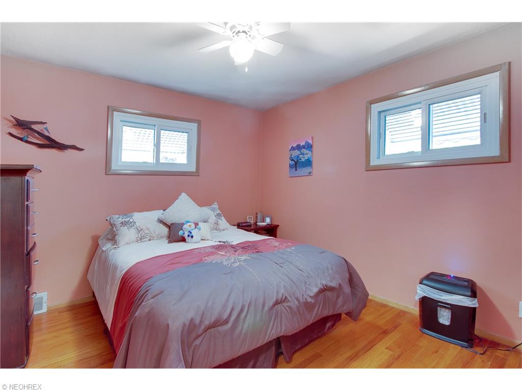 31400 Daniel Dr, Willowick, OH 44095 photo 11