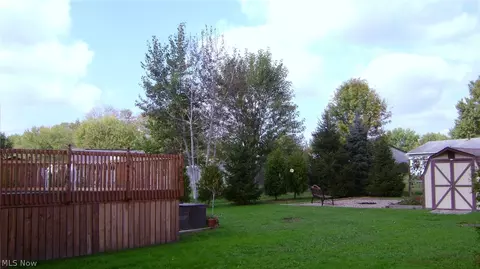 9905 Bright Dr, Windham, OH 44288 photo 3
