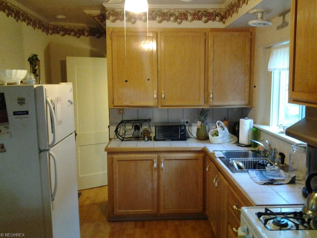 6104 Runkle Ave, Ashtabula, OH 44004 photo 8