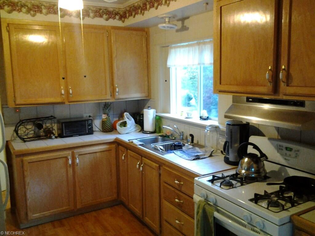 6104 Runkle Ave, Ashtabula, OH 44004 photo 9