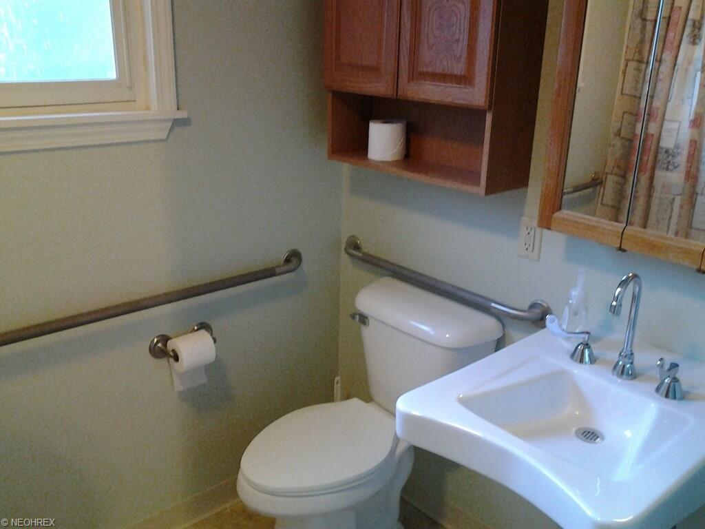 6104 Runkle Ave, Ashtabula, OH 44004 photo 24