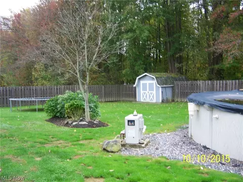 6515 Hiram Ave, Ashtabula, OH 44004 photo 2