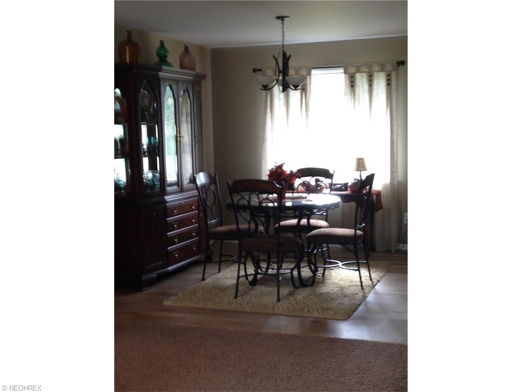 4111 Stary Dr, Parma, OH 44134 photo 4