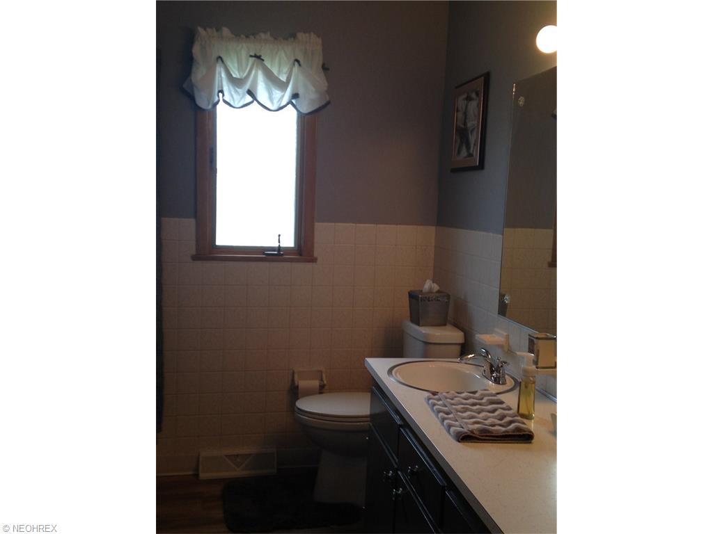 4111 Stary Dr, Parma, OH 44134 photo 19
