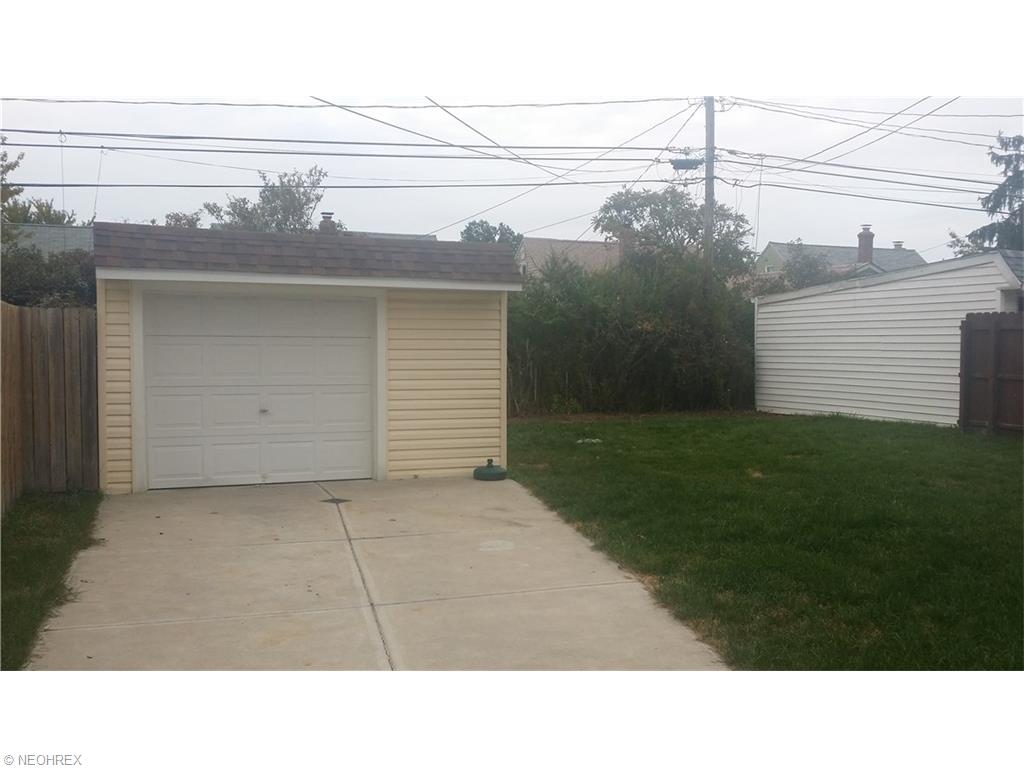 14409 Kennerdown Ave, Maple Heights, OH 44137 photo 6