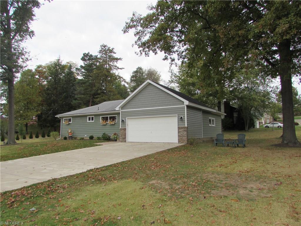 1225 E 2nd St, Dover, OH 44622 photo 3