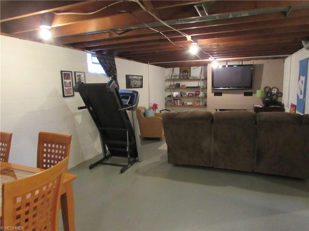 1225 E 2nd St, Dover, OH 44622 photo 20