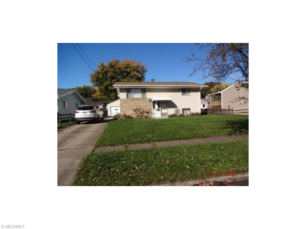 710 Beechview Dr, Akron, OH 44305 photo 1