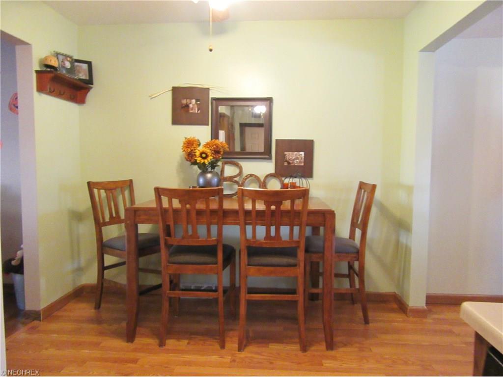 400 Longfellow St, Elyria, OH 44035 photo 8