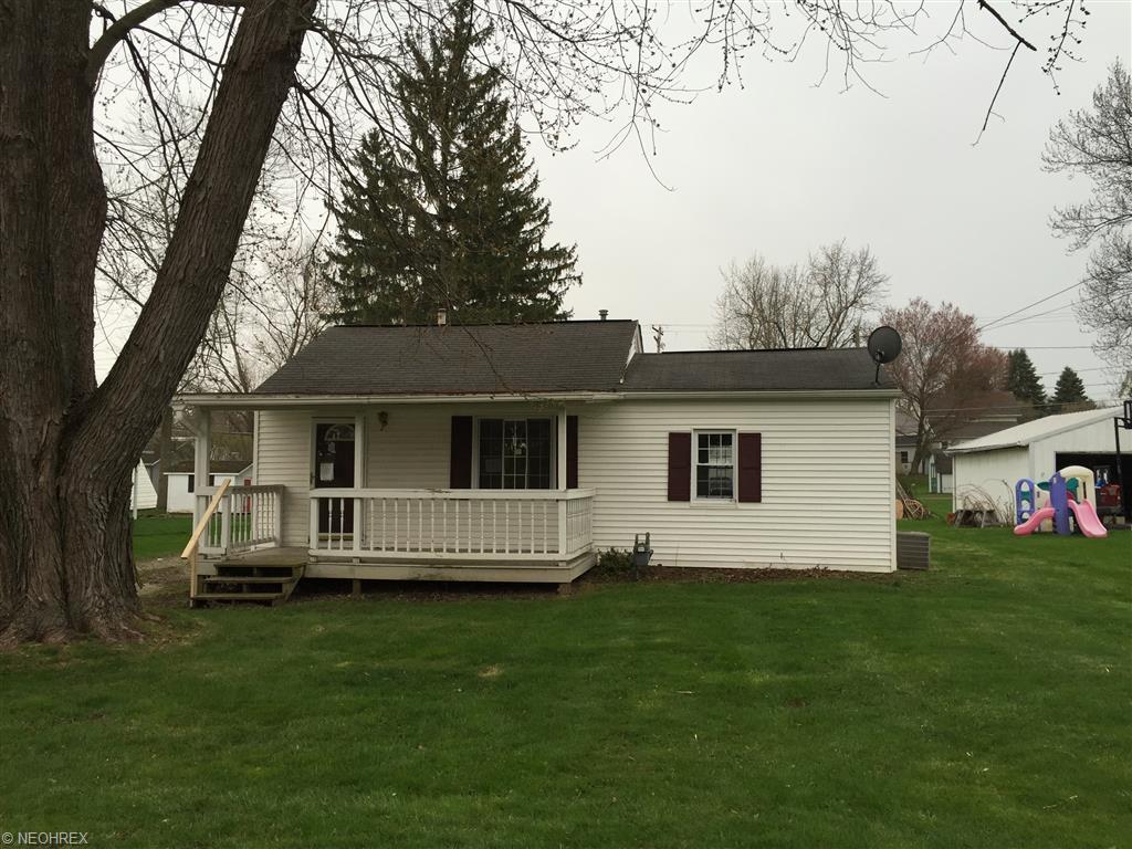 51 E Schultz St, Dalton, OH 44618 photo 1
