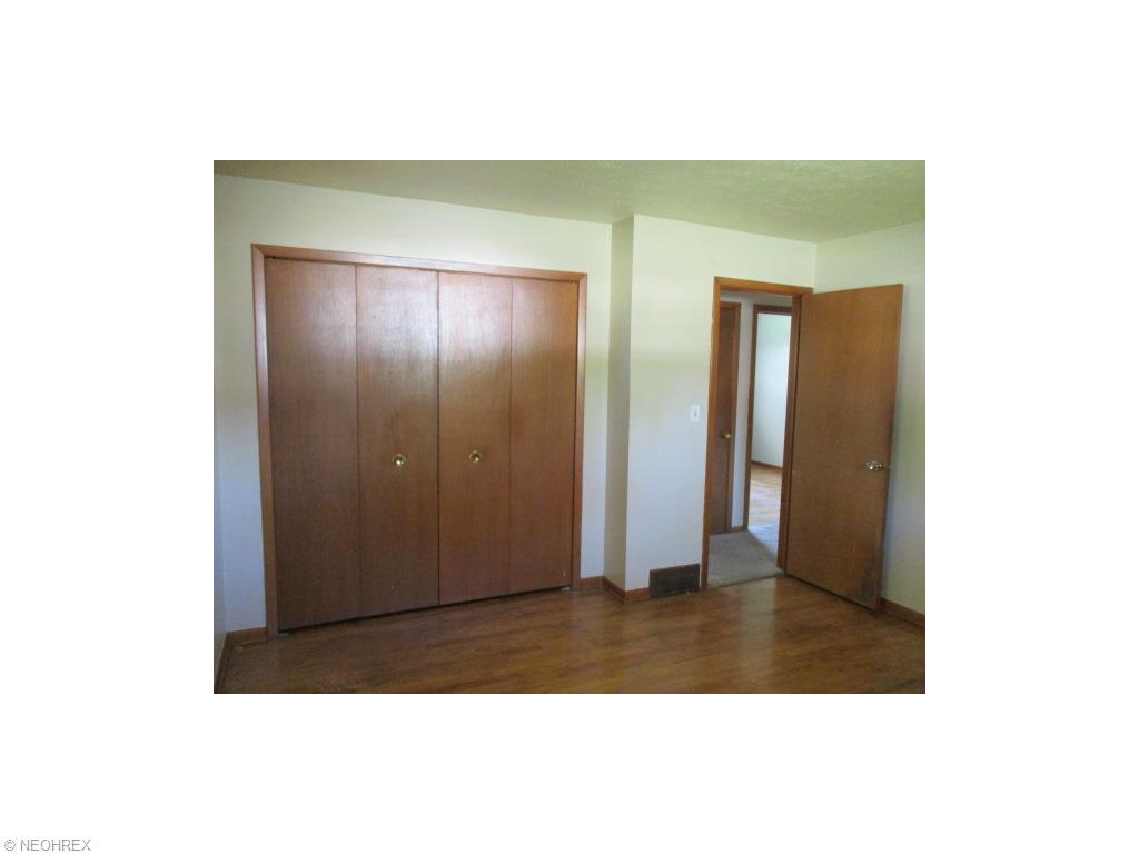 7337 Ward Rd, Parma, OH 44134 photo 13
