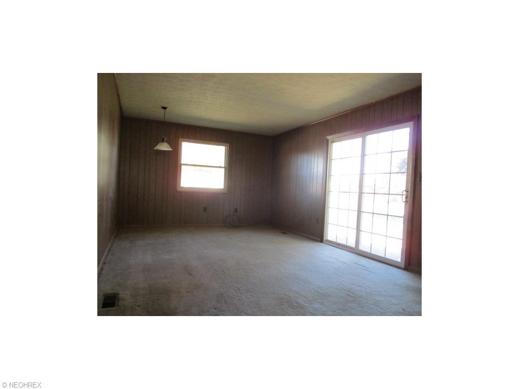 7337 Ward Rd, Parma, OH 44134 photo 8