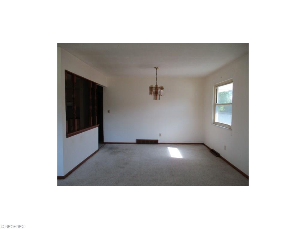 7337 Ward Rd, Parma, OH 44134 photo 5