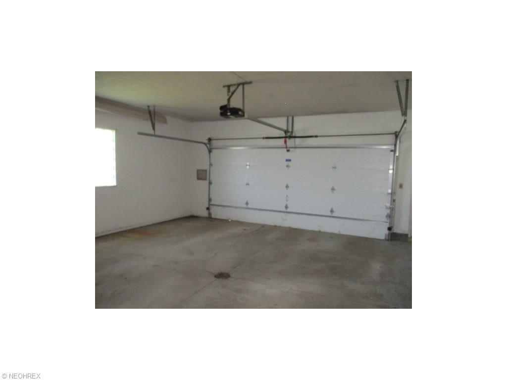 7337 Ward Rd, Parma, OH 44134 photo 17