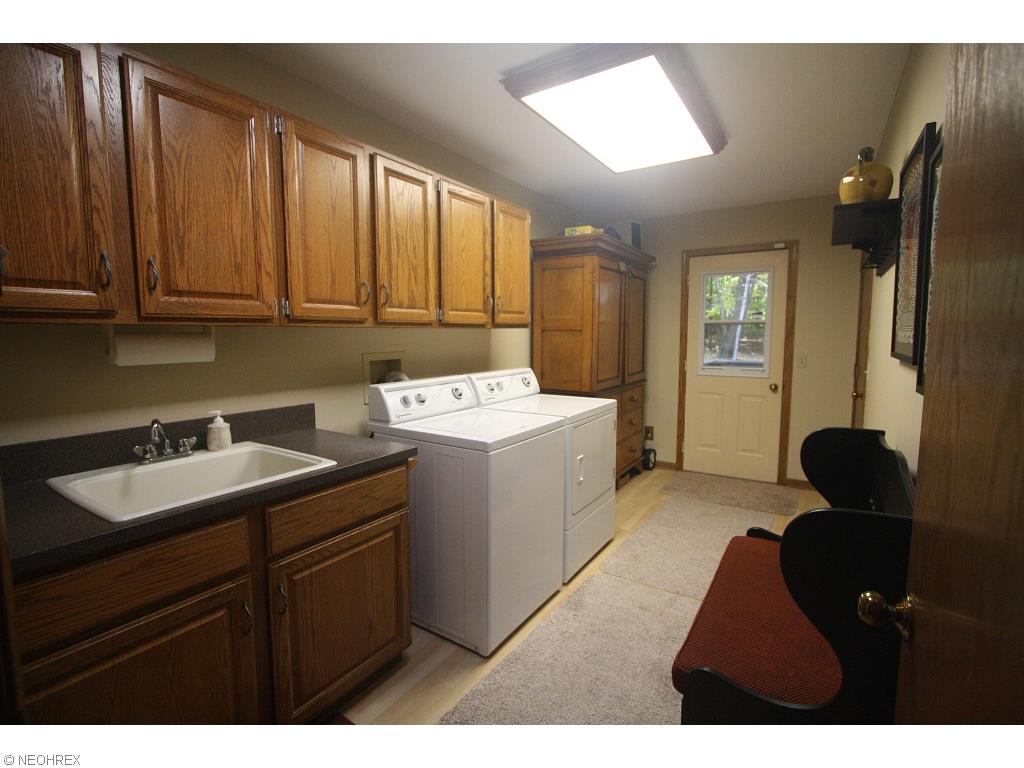 8500 Eagle Rd, Willoughby, OH 44094 photo 12