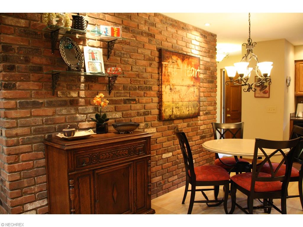8500 Eagle Rd, Willoughby, OH 44094 photo 4