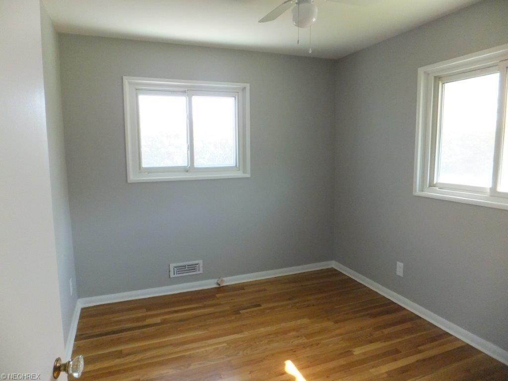 3303 Stanfield Dr, Parma, OH 44134 photo 15