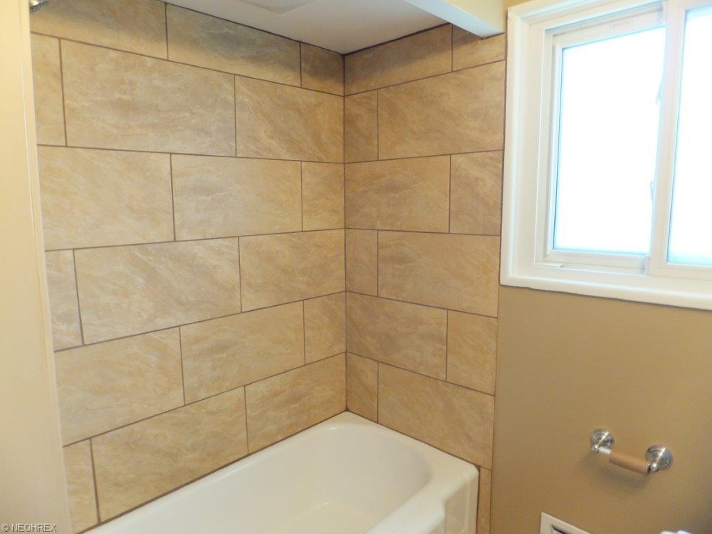 3303 Stanfield Dr, Parma, OH 44134 photo 7