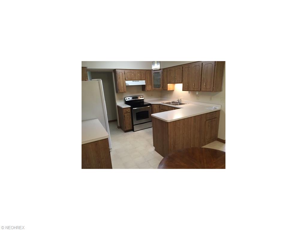 7700 Lime Ln, Parma, OH 44129 photo 19