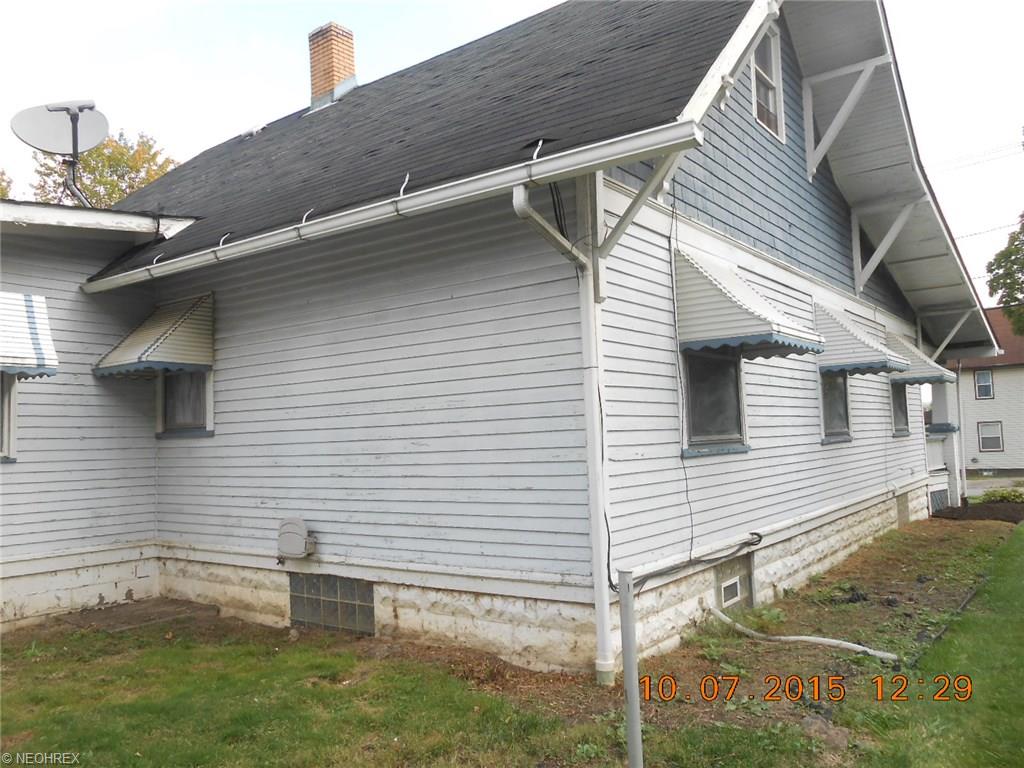 615 5th St, Struthers, OH 44471 photo 12