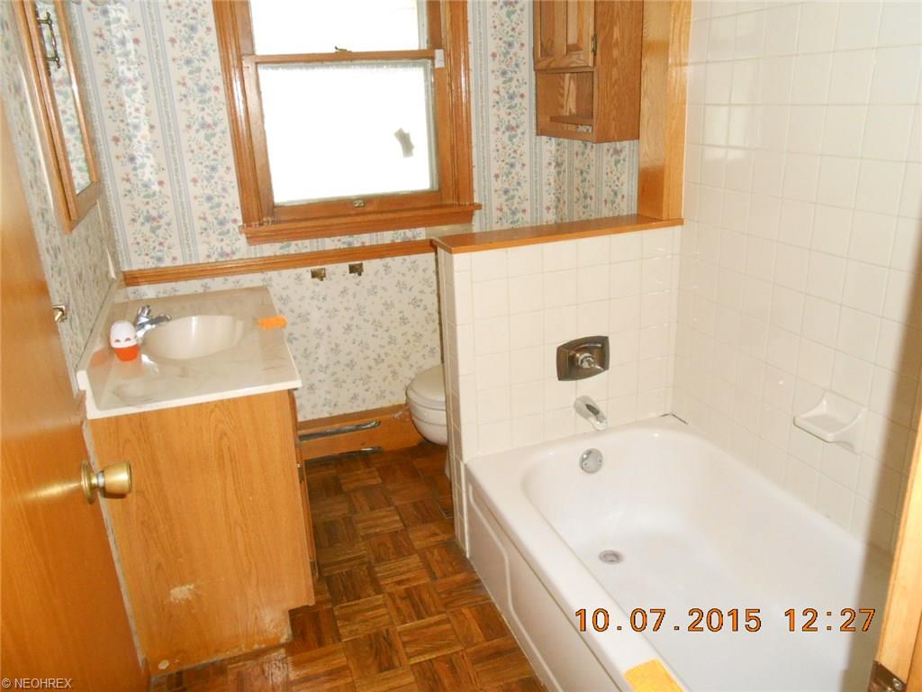 615 5th St, Struthers, OH 44471 photo 5