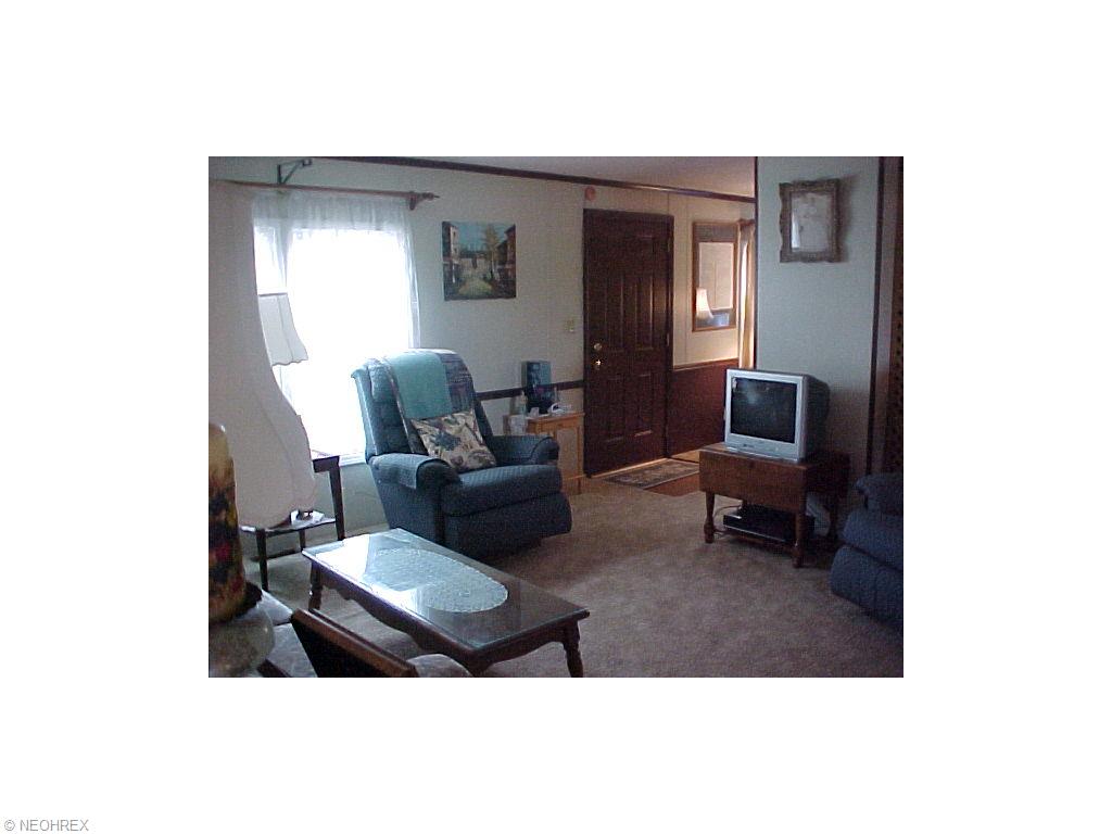 9060 W Ridge Rd, Elyria, OH 44035 photo 4