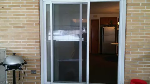 6326 Ridge Rd, Parma, OH 44129 photo 5