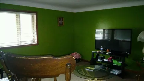 6326 Ridge Rd, Parma, OH 44129 photo 14