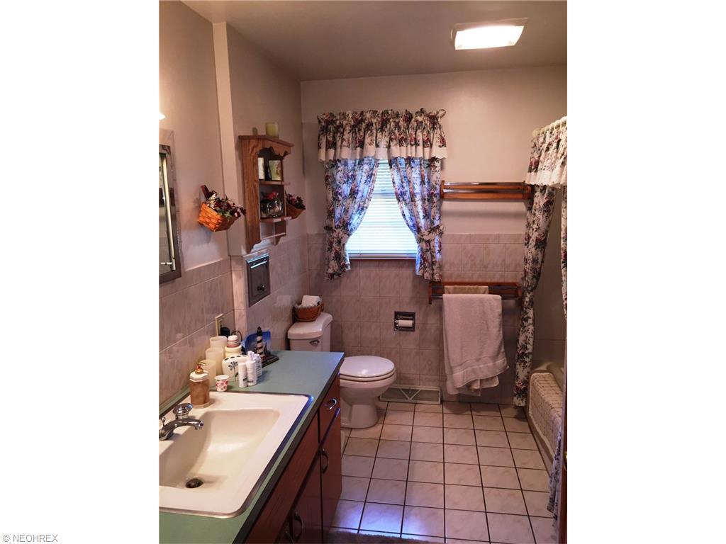 3953 Vaughn Ave, Rootstown, OH 44272 photo 10