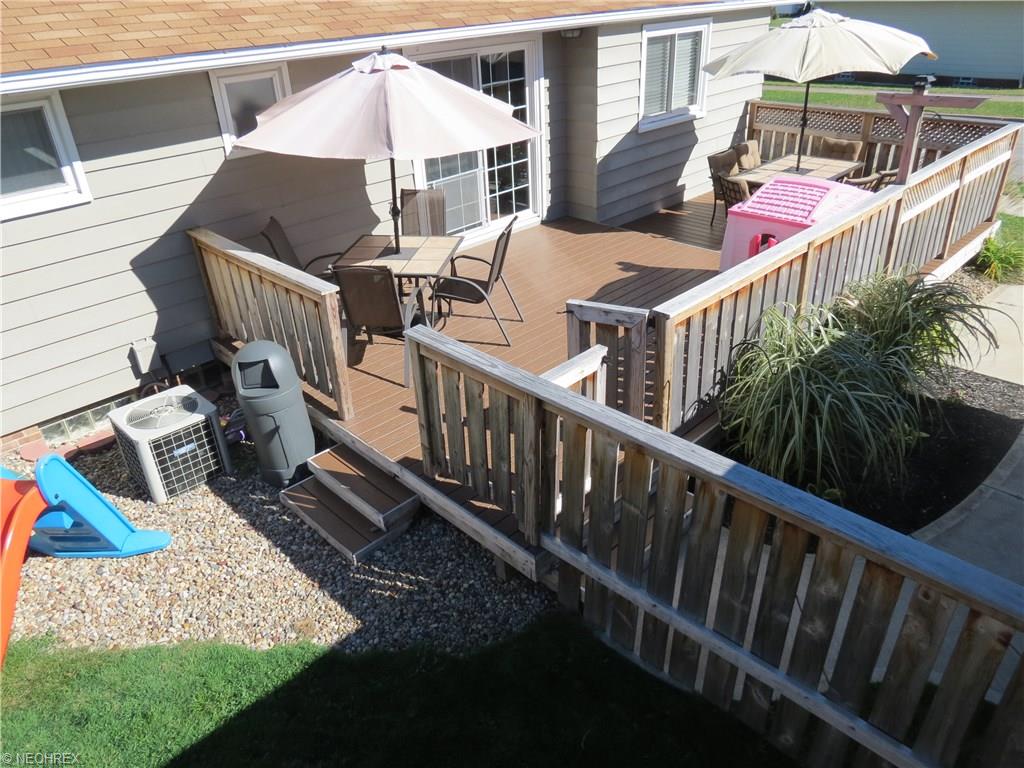 3121 Augustine Dr, Parma, OH 44134 photo 5