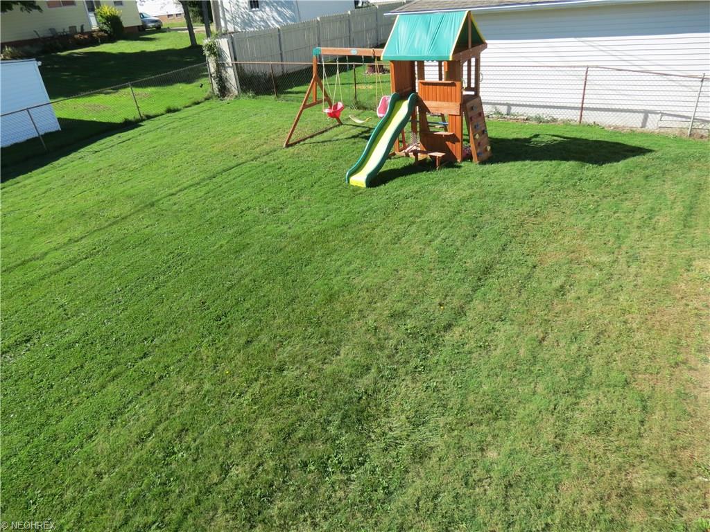 3121 Augustine Dr, Parma, OH 44134 photo 6