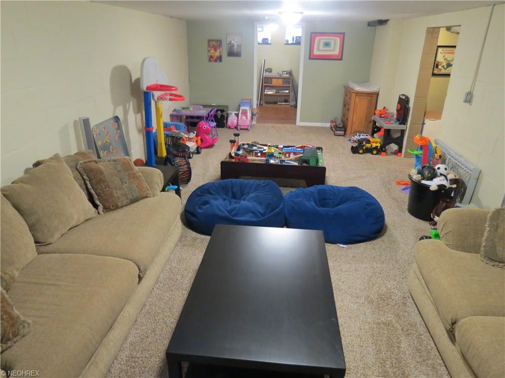 3121 Augustine Dr, Parma, OH 44134 photo 19
