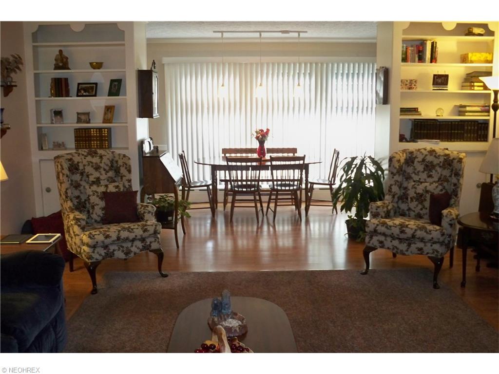 1840 Walnut Blvd, Ashtabula, OH 44004 photo 4