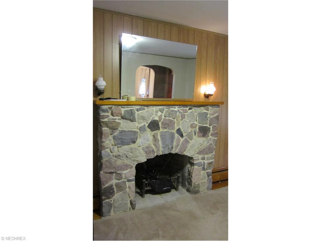 9217 Ravenna Rd, Chardon, OH 44024 photo 5